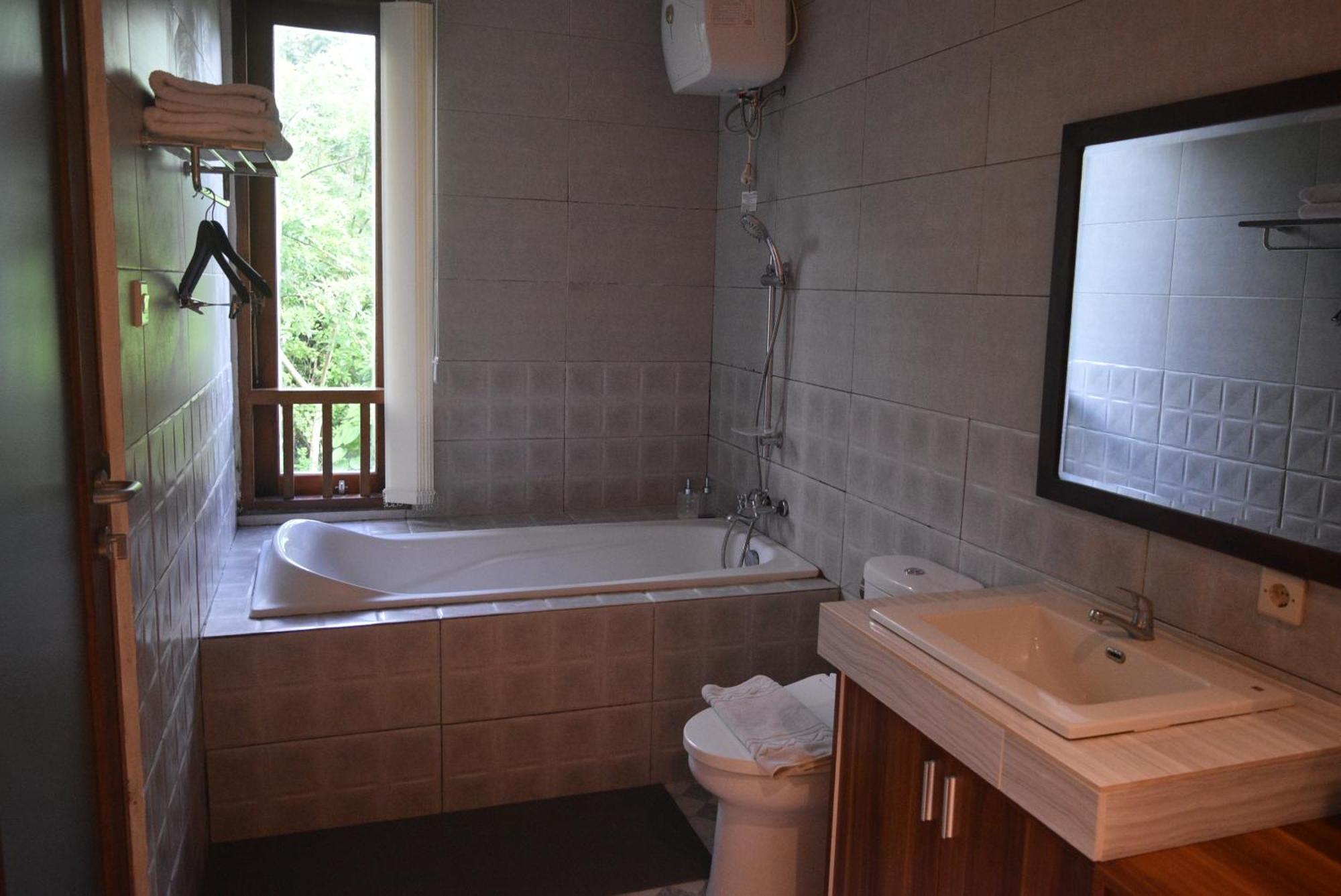 Ketut Joglo Guest House Nusa Dua  Kültér fotó